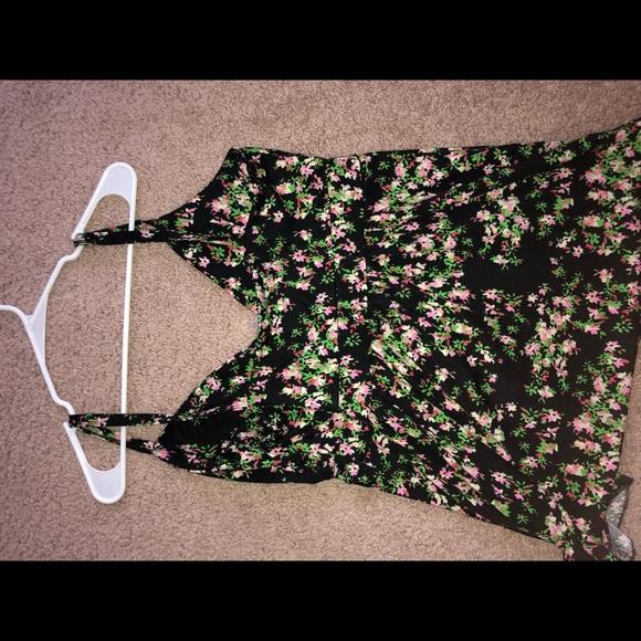 Summer tank top - Picture 2 of 2